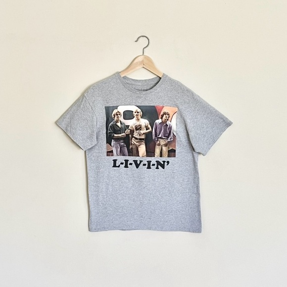 NEW Dazed and Confused Livin Movie Graphic Gray T Shirt Adult size Medium - Picture 1 of 9
